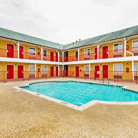 Oyo Hotel San Antonio Lackland Near Seaworld Zewnętrze zdjęcie