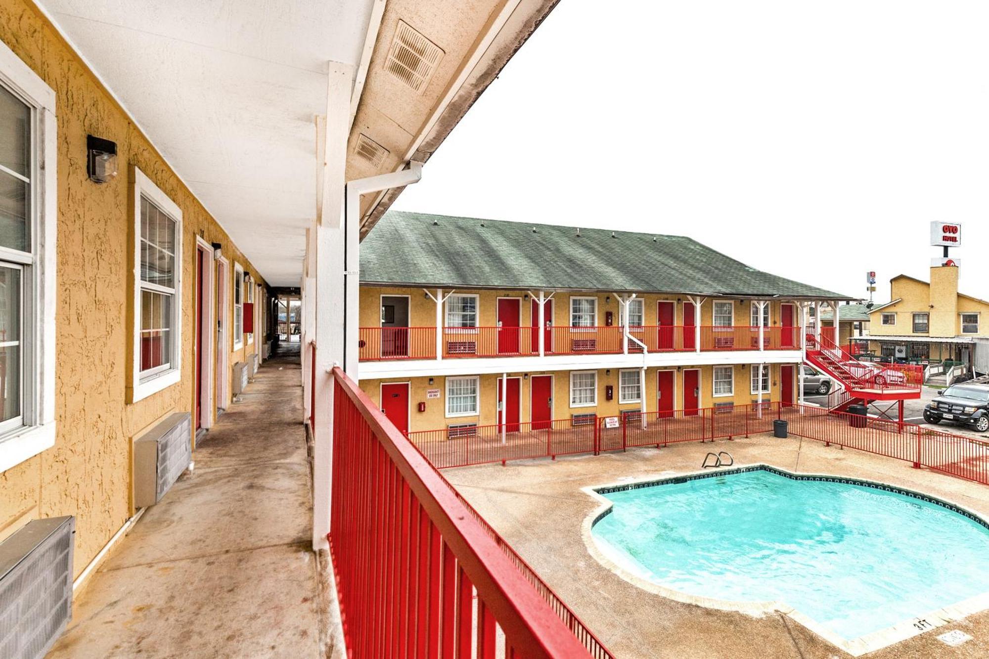Oyo Hotel San Antonio Lackland Near Seaworld Zewnętrze zdjęcie