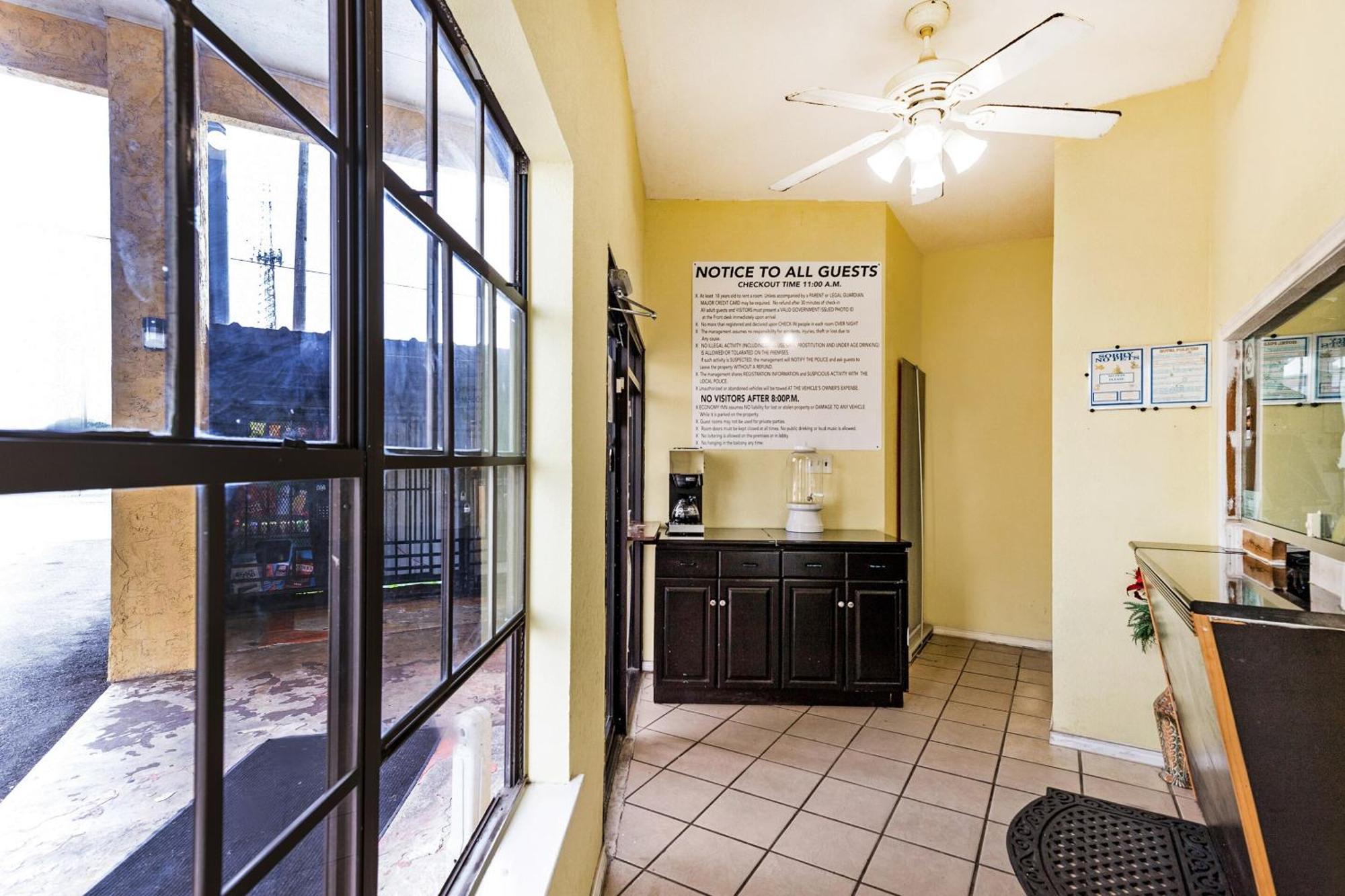 Oyo Hotel San Antonio Lackland Near Seaworld Zewnętrze zdjęcie