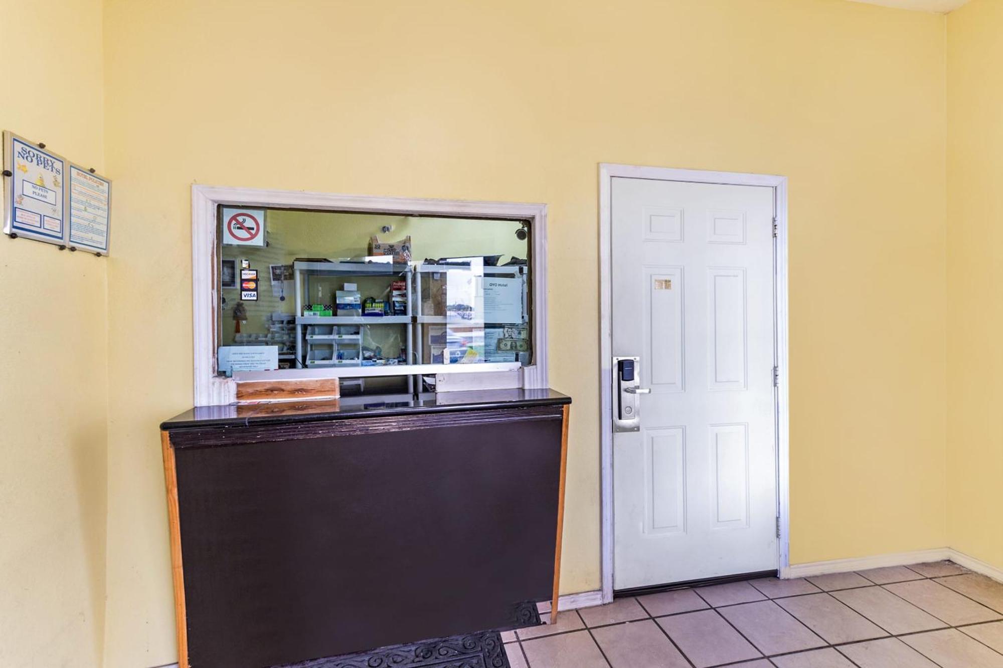 Oyo Hotel San Antonio Lackland Near Seaworld Zewnętrze zdjęcie